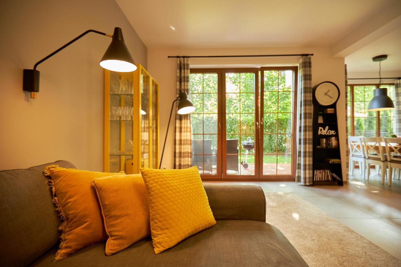 Seayou Yellow House Villa Rogowo  Exterior photo